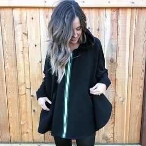 Evys Tree Britt Cape